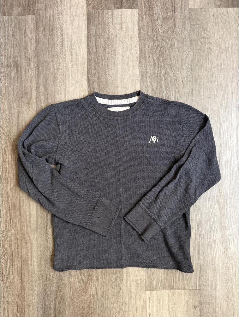 Y2k Aeropostale gray long sleeve thermal shirt in a S #thermal #aeropostale